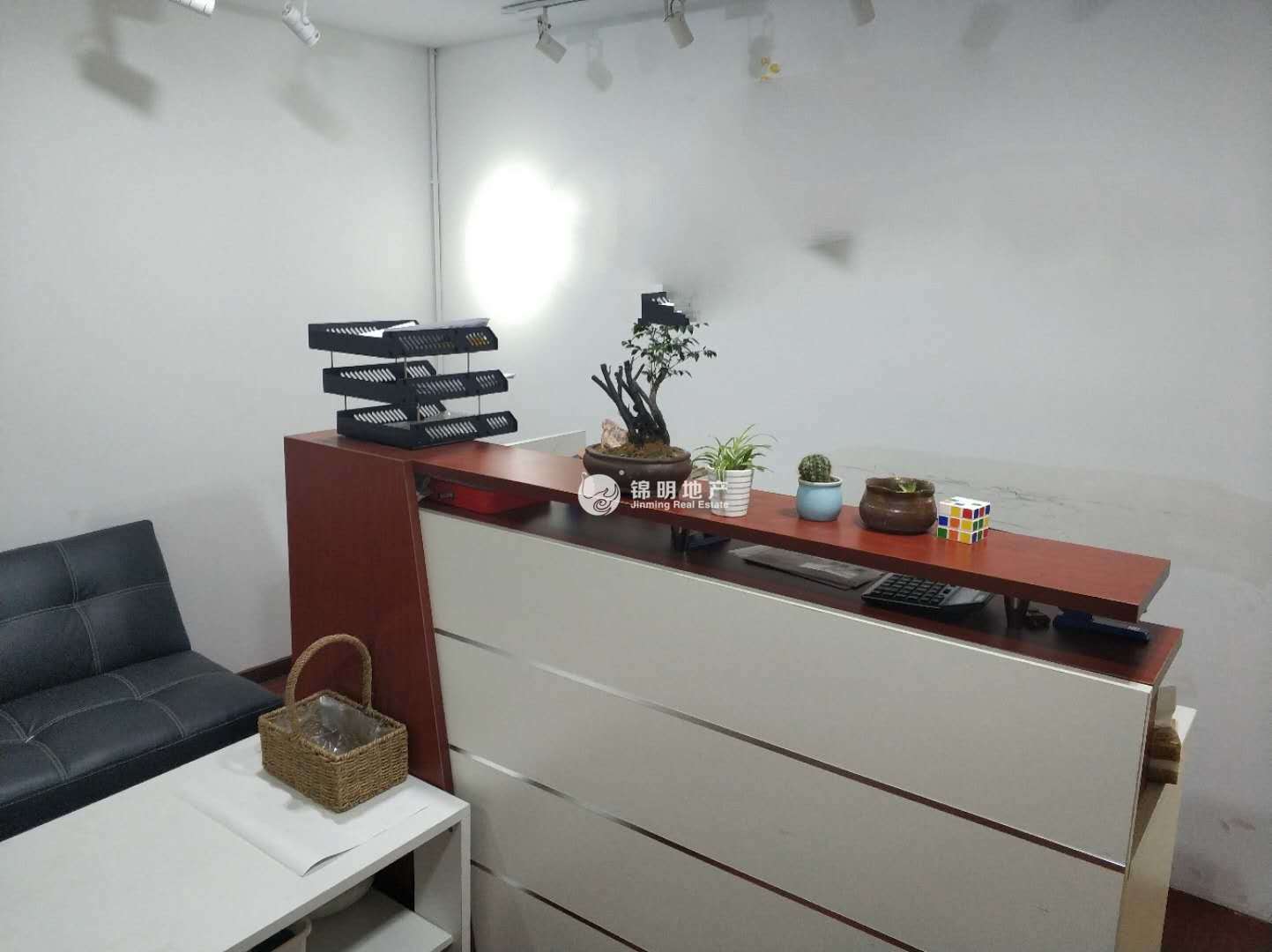 潍坊嘉兴大厦51平米写字楼出租